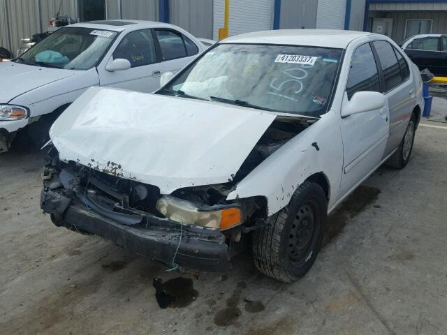 1N4DL01D7YC241502 - 2000 NISSAN ALTIMA WHITE photo 2