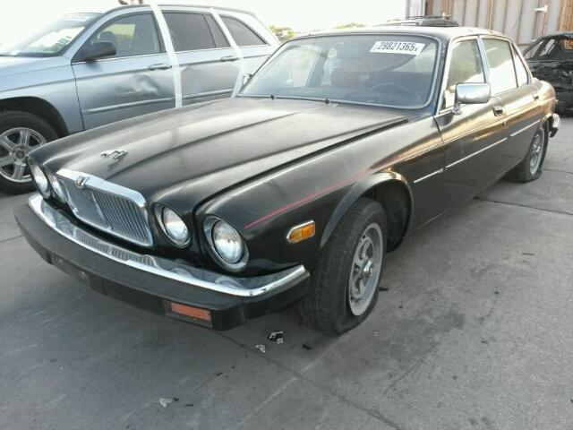 SAJAV1342CC334173 - 1982 JAGUAR XJ6 BLACK photo 2