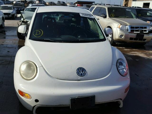 3VWCA21C6XM412457 - 1999 VOLKSWAGEN NEW BEETLE WHITE photo 9