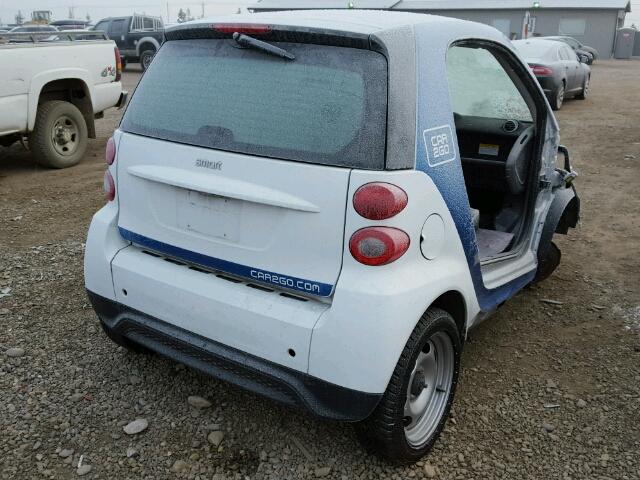 WMEEJ3BA2EK762270 - 2014 SMART FORTWO PUR TWO TONE photo 4