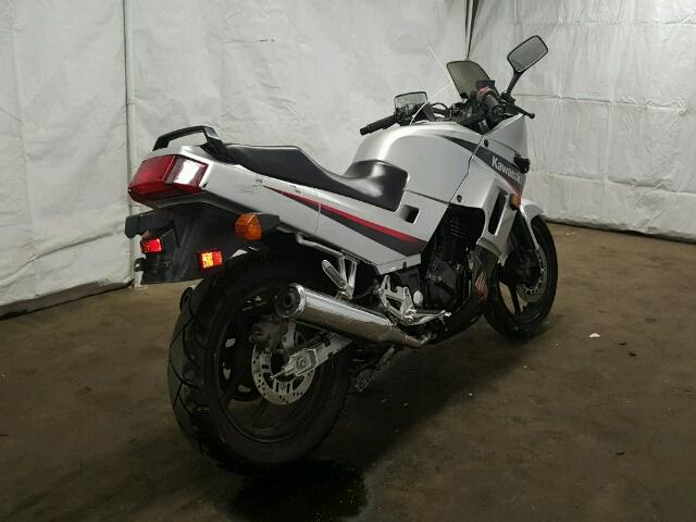 JKAEXMF1X5DA11710 - 2005 KAWASAKI EX250 F SILVER photo 4