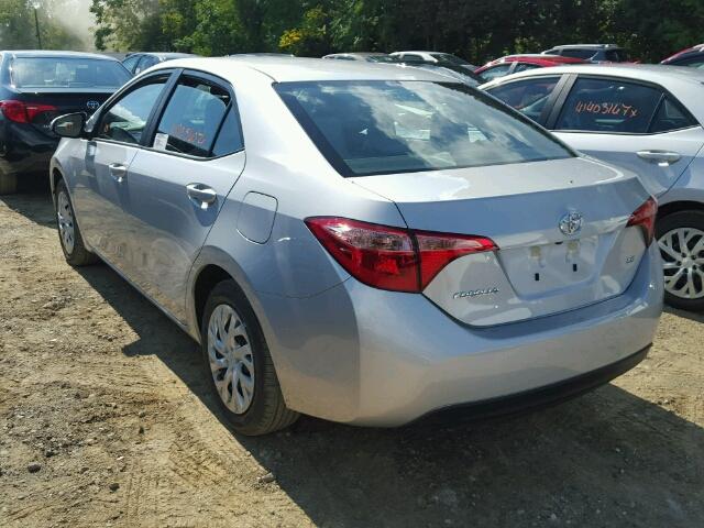 5YFBURHE1HP722306 - 2017 TOYOTA COROLLA SILVER photo 3