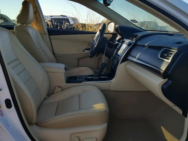 4T1BF1FK2FU962481 - 2015 TOYOTA CAMRY LE 白色 照片 5