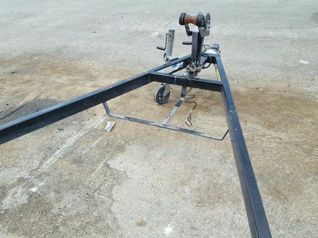 1L8FAEMA93A076059 - 2003 ARO TRAILER BLACK photo 8