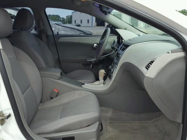 1G1ZC5E04CF333820 - 2012 CHEVROLET MALIBU 1LT თეთრი ფოტო 5
