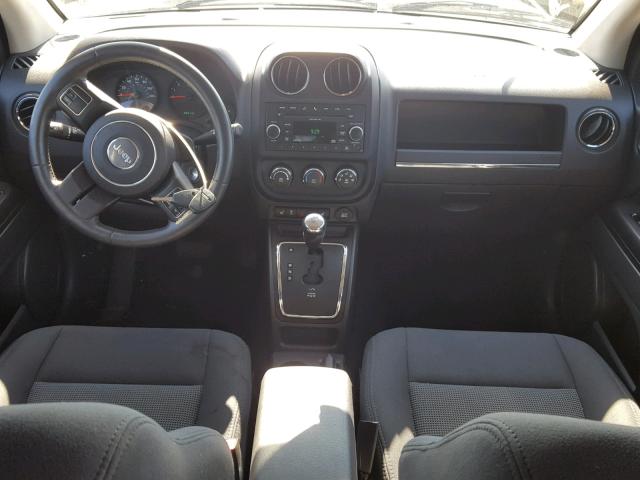 1J4NF1FB9BD281448 - 2011 JEEP COMPASS SP GRAY photo 9