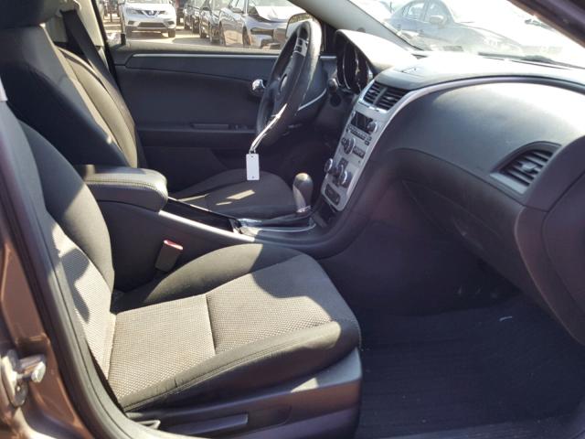 1G1ZC5E02AF187303 - 2010 CHEVROLET MALIBU 1LT 金色 照片 5