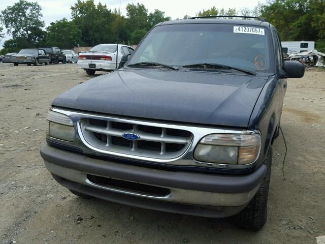 1FMDU34E0VUC26810 - 1997 FORD EXPLORER BLUE photo 2