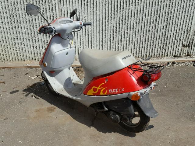 JH2AF1607KK105102 - 1989 HONDA SA50 RED photo 3