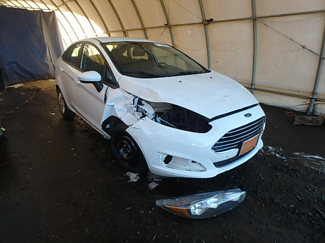 3FADP4AJ0FM114782 - 2015 FORD FIESTA S WHITE photo 1