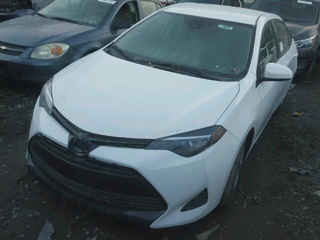 5YFBURHE6HP688458 - 2017 TOYOTA COROLLA WHITE photo 2