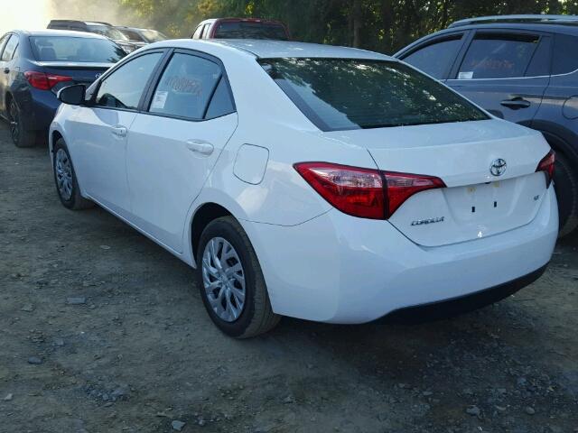 5YFBURHE2HP720404 - 2017 TOYOTA COROLLA WHITE photo 3