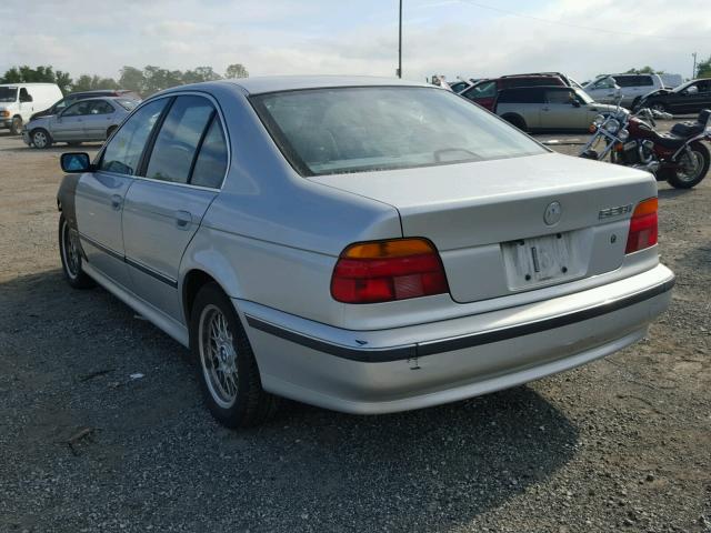 WBADM6344YGU09951 - 2000 BMW 528 I AUTO SILVER photo 3