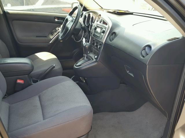 2T1KR32E55C469834 - 2005 TOYOTA MATRIX XR Czarny zdjęcie 5