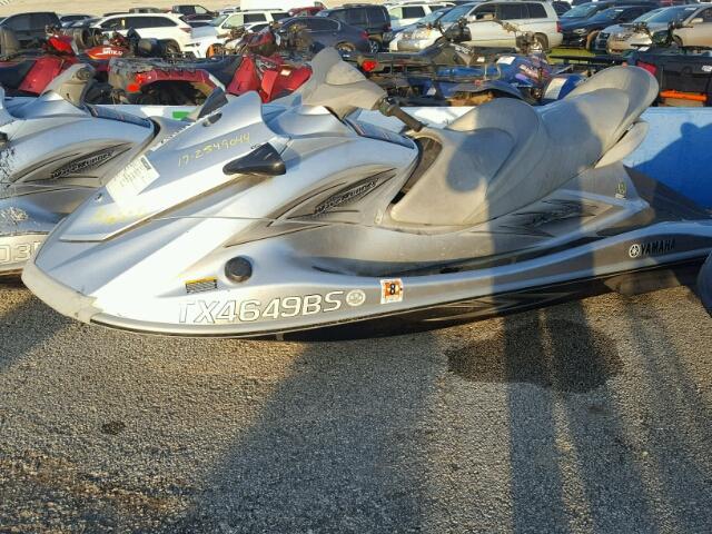 YAMA2292A212 - 2012 YAMAHA JET SKI SILVER photo 9