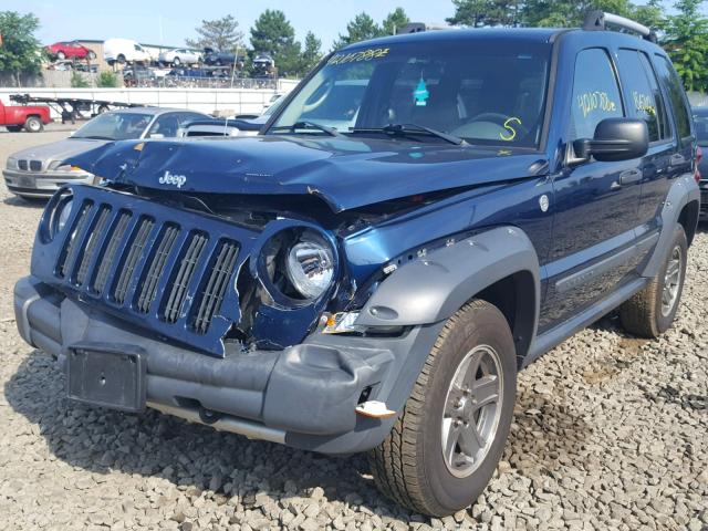 1J4GL38K55W619902 - 2005 JEEP LIBERTY RE BLUE photo 2