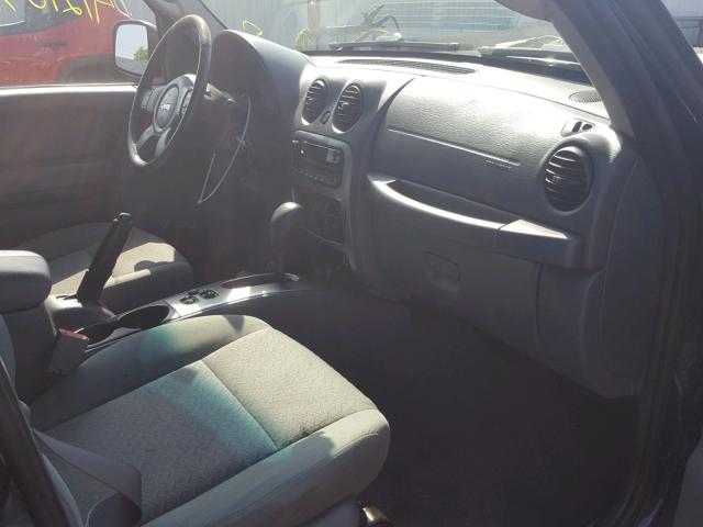 1J4GL38K55W619902 - 2005 JEEP LIBERTY RE BLUE photo 5