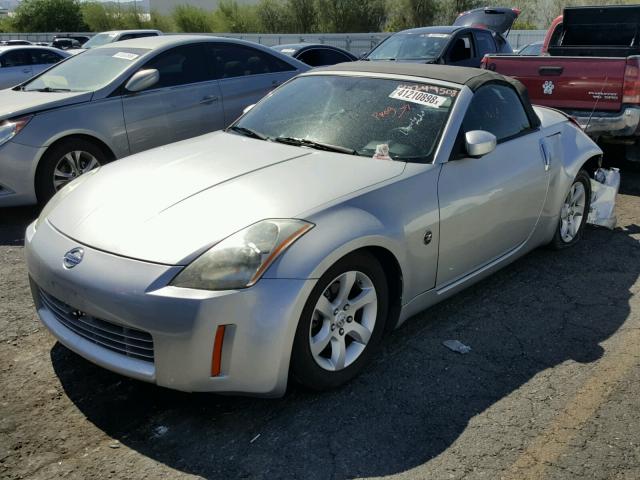 JN1AZ36A14T015920 - 2004 NISSAN 350Z ROADS SILVER photo 2