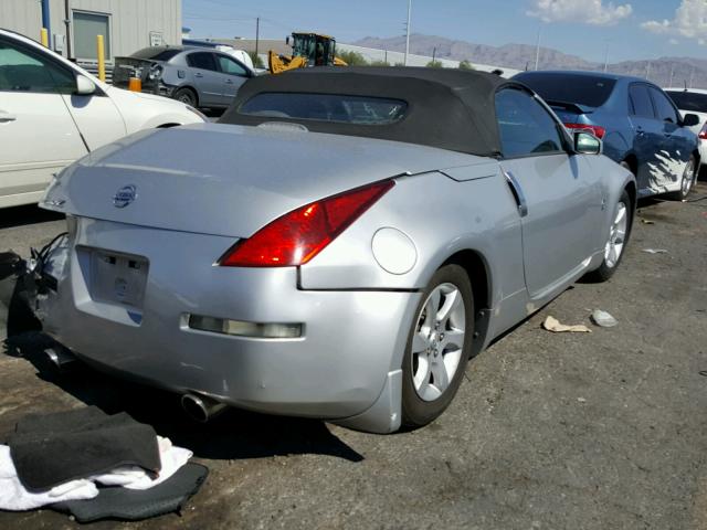 JN1AZ36A14T015920 - 2004 NISSAN 350Z ROADS SILVER photo 4