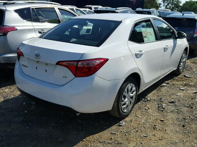 5YFBURHEXHP687006 - 2017 TOYOTA COROLLA WHITE photo 4