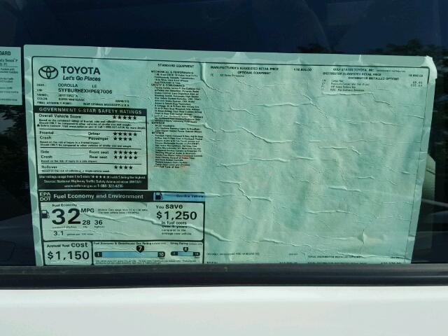 5YFBURHEXHP687006 - 2017 TOYOTA COROLLA WHITE photo 9