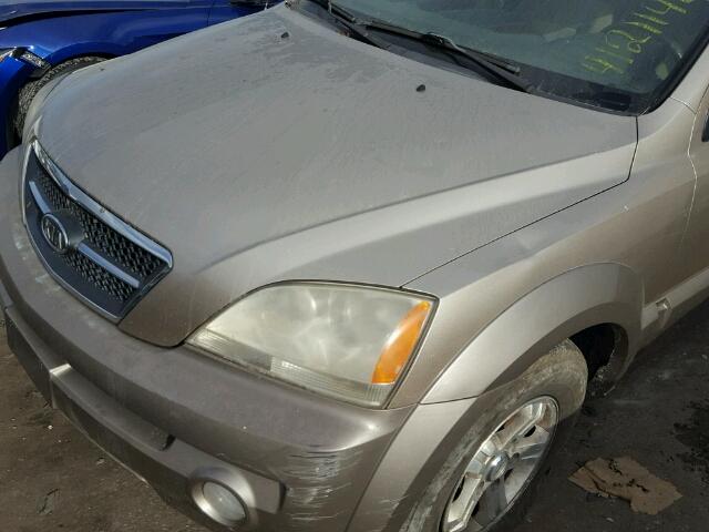 KNDJD733965554124 - 2006 KIA SORENTO SILVER photo 9