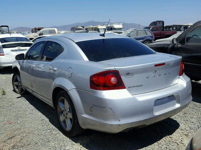 1B3BD2FG9BN506334 - 2011 DODGE AVENGER LU SILVER photo 3