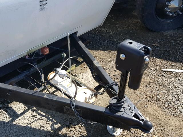 4YDT23K277B451090 - 2007 OUTB TRAVEL TRL WHITE photo 8