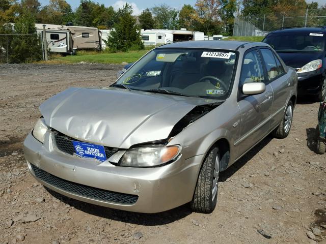 JM1BJ225921606937 - 2002 MAZDA PROTEGE DX BEIGE photo 2