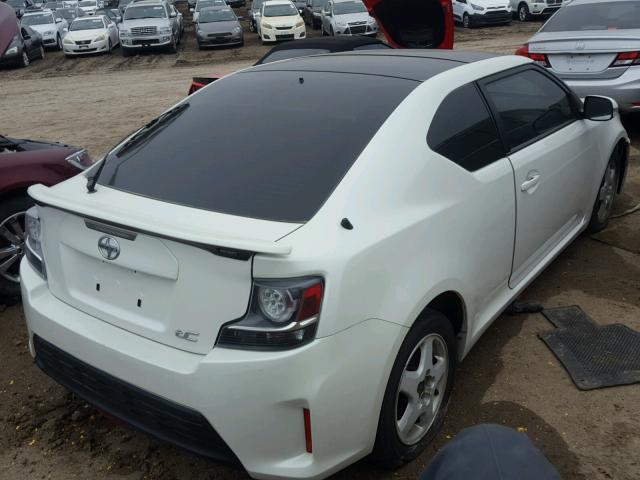 JTKJF5C72GJ015895 - 2016 TOYOTA SCION TC WHITE photo 4