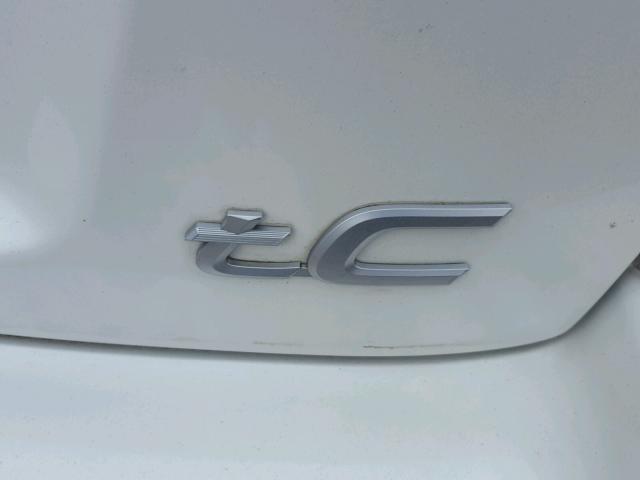 JTKJF5C72GJ015895 - 2016 TOYOTA SCION TC 白色 照片 9