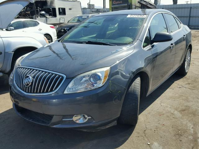 1G4PR5SK8D4186896 - 2013 BUICK VERANO CON CHARCOAL photo 2