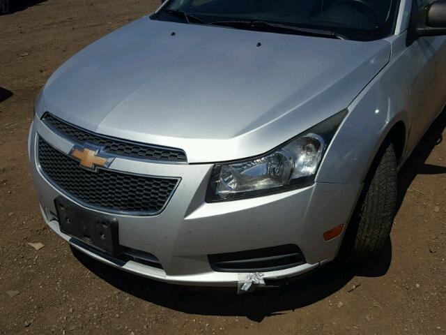 1G1PC5SH0B7260049 - 2011 CHEVROLET CRUZE LS SILVER photo 9