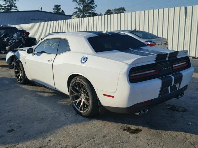 2C3CDZDJXGH193633 - 2016 DODGE CHALLENGER WHITE photo 3