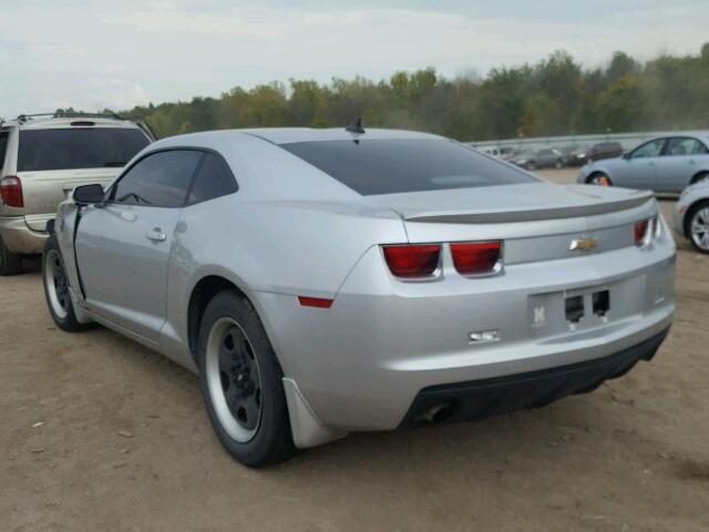 2G1FA1E39C9142396 - 2012 CHEVROLET CAMARO LS SILVER photo 3