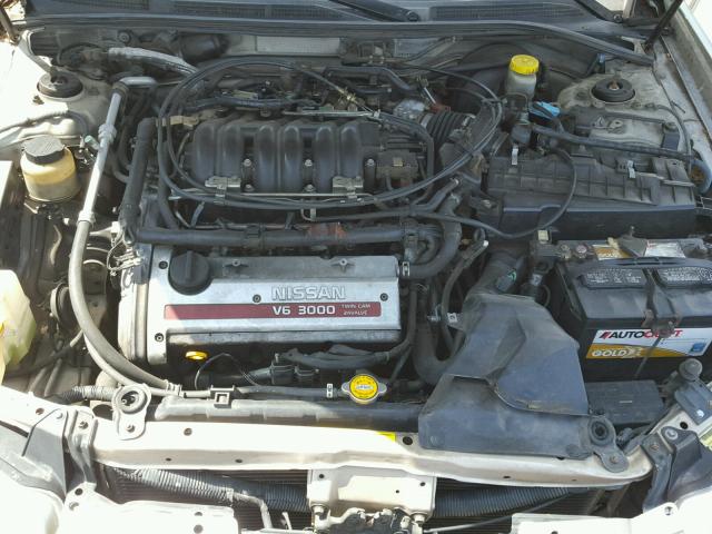 JN1CA31D01T605751 - 2001 NISSAN MAXIMA GXE GOLD photo 7