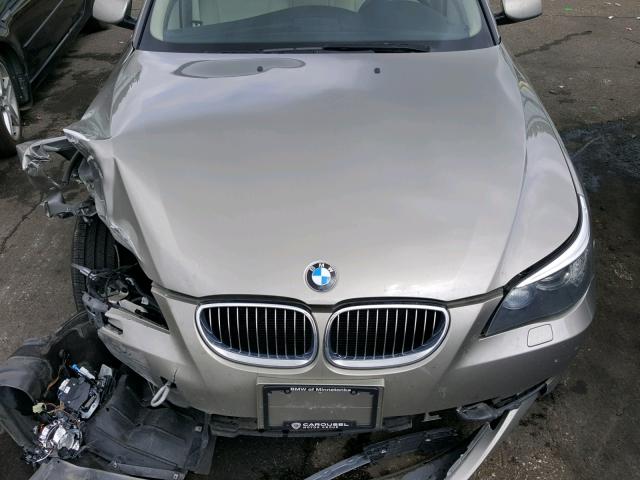 WBANV13569C155472 - 2009 BMW 528 XI TAN photo 7