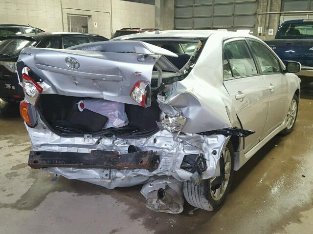 1NXBU40E19Z072052 - 2009 TOYOTA COROLLA SILVER photo 4