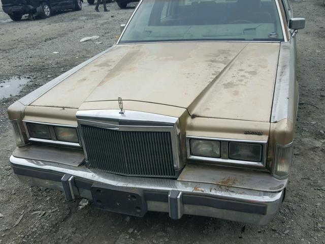 1LNBP96F3GY727600 - 1986 LINCOLN TOWN CAR SILVER photo 9