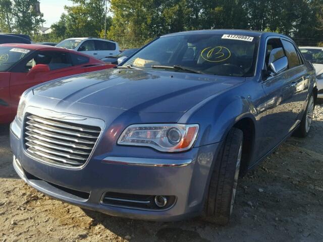 2C3CA6CT1BH581112 - 2011 CHRYSLER 300C BLUE photo 2