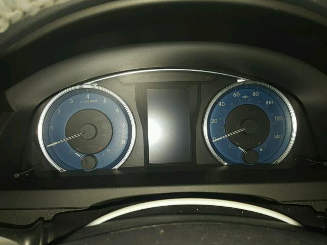 4T1BF1FK0HU759625 - 2017 TOYOTA CAMRY LE ნაცრისფერი ფოტო 8