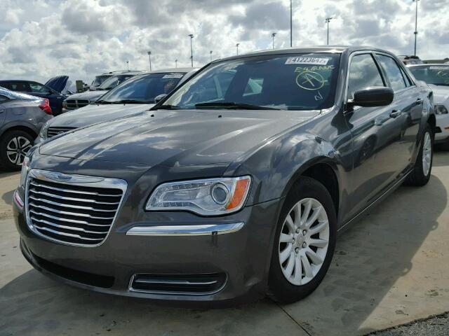 2C3CCAAG4EH376102 - 2014 CHRYSLER 300 GRAY photo 2