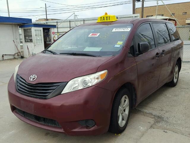 5TDKA3DC9CS009387 - 2012 TOYOTA SIENNA BAS MAROON photo 2