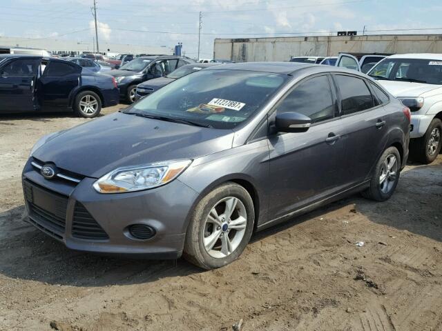 1FADP3F23EL448042 - 2014 FORD FOCUS SE CHARCOAL photo 2