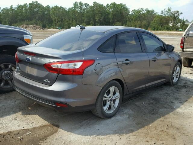 1FADP3F23EL448042 - 2014 FORD FOCUS SE CHARCOAL photo 4