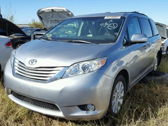 5TDDK3DC1DS056548 - 2013 TOYOTA SIENNA XLE GRAY photo 2