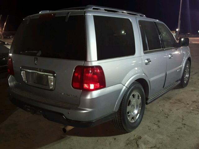 5LMFU27566LJ23376 - 2006 LINCOLN NAVIGATOR GRAY photo 4