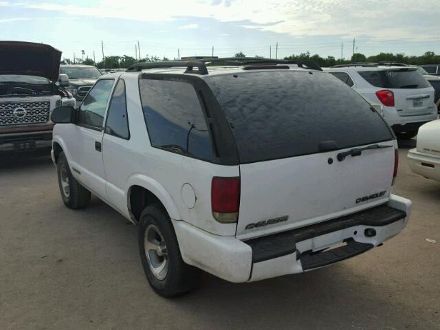 1GNCS18W32K144873 - 2002 CHEVROLET BLAZER WHITE photo 3