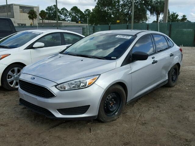 1FADP3E20GL296709 - 2016 FORD FOCUS SILVER photo 2