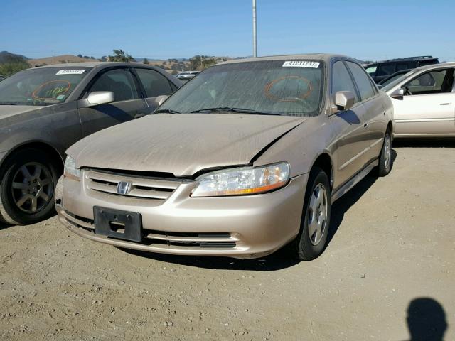 1HGCG16542A022180 - 2002 HONDA ACCORD EX GOLD photo 2